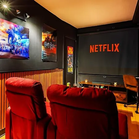 Cinema Апартаменты *