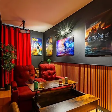 Apartment Cinema